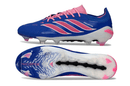Chuteira Adidas Predator Elite FG 26 - "Finishers Steel" - Azul e Rosa com design aerodinâmico e tecnologia de controle.