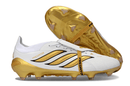 Chuteira Adidas Predator Elite FG 26 - "Finishers Steel" Branca e Dourada com detalhes em dourado.