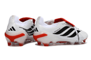Chuteira Adidas Predator Elite FG 26 - "Finishers Steel" Branca, vista traseira, design em branco e vermelho.