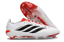 Chuteira Adidas Predator Elite FG 26 - "Finishers Steel" Branca com design moderno e tecnológico.