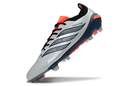 Chuteira Adidas Predator Elite FG 26 - "Finishers Steel" em destaque, ideal para futebol, com design inovador e tecnologia avançada.