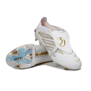 Chuteira Adidas Predator Elite FG 26 Tongue - Branca "Beckham" com detalhes em ouro e design icônico.