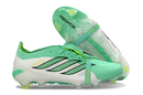 Chuteira Adidas Predator Elite FG 26 - Verde e Branca com design fresco e profissional, ideal para desempenho competitivo.
