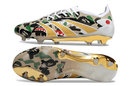 Chuteira Adidas Predator Elite FG - Bape com design camuflado e sola dourada, ideal para controle e precisão em campo.