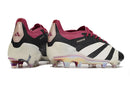 Chuteira Adidas Predator Elite FG - Branca e Preta vistas traseiras com detalhes em rosa.