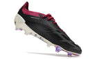 Chuteira Adidas Predator Elite FG - Branca e Preta com design elegante e tecnologia de ponta para desempenho em campo.