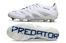Chuteira Adidas Predator Elite FG - Branca lateral e sola com tecnologia de ponta para controle na prática esportiva.