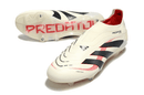 Chuteira Adidas Predator Elite FG Laceless Bege e Preta com design sofisticado e sem cadarço para desempenho em campo.