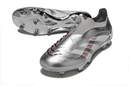 Chuteira Adidas Predator Elite FG LL - Prateada Ed. "Bellingham" com design prateado sofisticado e performance de elite.