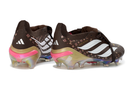 Chuteira Adidas Predator Elite FG 26 - Ed. "Louis Vuitton" com design sofisticado e desempenho desportivo.