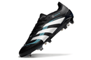 Chuteira Adidas Predator Elite FG - Preta e Branca Ed. "Mercedes" com design sofisticado e tecnologia de controle.