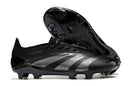 Chuteira Adidas Predator Elite FG - Preta, design clássico em preto com detalhes em cinza, ideal para gramados naturais.