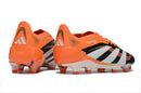 Chuteira Adidas Predator Elite FG - Preta e Laranja com design moderno e tecnologia de ponta para controle no futebol.