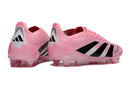 Chuteira Adidas Predator Elite FG - Rosa e Preta com design moderno e aderência para desempenho em campo.