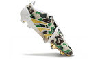 Chuteira Adidas Predator Elite Fold-Over Tongue FG - Branca, Dourada e Verde com design camuflado.