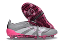 Chuteira Adidas Predator Elite Fold-Over Tongue FG - Cinza, Rosa e Branca com detalhes em rosa e sola estilizada.