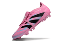Chuteira Adidas Predator Elite Fold-Over Tongue FG - Rosa, Azul e Preta com design moderno e cores vibrantes.