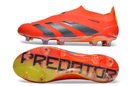 Chuteira Adidas Predator Elite Laceless FG - Laranja e Cinza com design inovador e sola com grampo.