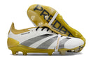 Chuteira Adidas Predator Elite Tongue FG - Branca, Dourada e Preta com design premium e tecnologia avançada.