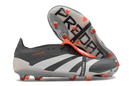 Chuteira Adidas Predator Elite Tongue FG - Cinza e Branca, design sofisticado e tecnologia de ponta para desempenho no futebol.