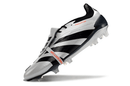 Chuteira Adidas Predator Elite Tongue FG - Preta e Branca com design moderno e tecnologia avançada para futebol.