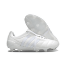 Chuteira Adidas Predator Mania Elite FG Branca - Campo, visão lateral com sola branca e detalhes texturizados.