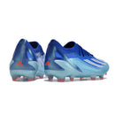 Chuteira Adidas X Crazyfast FG Elite .1 Azul vista traseira com detalhes em azul e vermelho.