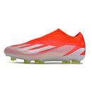 Chuteira Adidas X Crazyfast FG Elite .1 Vermelha em ângulo lateral mostrando design aerodinâmico.