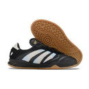 Chuteira Futsal Adidas Copa Mundial IC Preta e Branca, design elegante com sola para quadras internas.