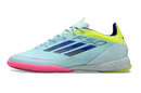 Chuteira Futsal Adidas F50 IC Azul, Rosa e Amarelo vista lateral com cores vibrantes