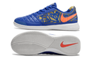 Chuteira Futsal Nike Lunar Gato IC - Azul, laranja e Dourada para performance em quadras indoor.