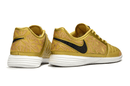 Chuteira Futsal Nike Lunar Gato IC - Dourada com design sofisticado e tecnologia ideal para quadras indoor.