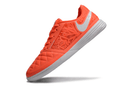 Chuteira Futsal Nike Lunar Gato IC - Laranja e Branca com design vibrante e tecnologia de desempenho