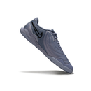 Chuteira Futsal Tiempo 10 Legend Elite IC Cinza em fundo branco, design moderno e elegante.