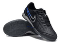 Chuteira Futsal Tiempo 10 Legend Elite IC Preta e Azul com design moderno em preto e azul