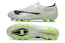 Chuteira Mizuno Alpha II FG Branca e Verde, design moderno com tração superior e leveza excepcional.