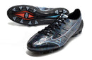 Chuteira Mizuno Alpha II FG Preta vista lateral com design moderno e elegante, ideal para desempenho em campo.
