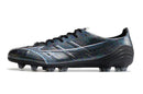 Chuteira Mizuno Alpha II FG Preta - design preto elegante e tecnologia de ponta para desempenho em campo.