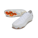 Chuteira Nike Air Zoom Mercurial FG Airmax 95 Branca com design clássico e tecnologia de desempenho.