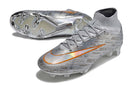 Chuteira Nike Air Zoom Mercurial FG Superfly IX Elite FG - Entrega Imediata em prata e laranja, design moderno e performance destacada.