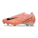 Chuteira Nike Air Zoom Mercurial FG Vapor 16 Laranja em cor vibrante laranja, ideal para velocidade e controle no jogo.