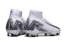 Chuteira Nike Air Zoom Mercurial Superfly 10 Edição EspecialElite FG, detalhe traseiro em branco e preto com design inovador.