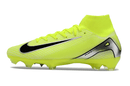 Chuteira Nike Air Zoom Mercurial Superfly 10 Elite FG em amarelo vibrante, ideal para futebol em campos naturais.