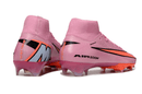 Chuteira Nike Air Zoom Mercurial Superfly 10 Elite FG - Rosa - Pack Scary Good, vista traseira mostrando detalhes em rosa e laranja.