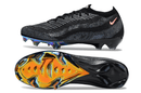 Chuteira Nike AIR Zoom Mercurial Vapor 16 Elite AIR MAX 95 FG - Preta, vista lateral e inferior, design inovador e tecnologia de ponta.