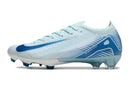 Chuteira Nike Air Zoom Mercurial Vapor 16 Elite FG - Azul em azul vibrante com design aerodinâmico.