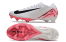 Chuteira Nike Air Zoom Mercurial Vapor 16 Elite FG Branca e Rosa vista lateral e inferior