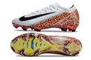 Chuteira Nike Air Zoom Mercurial Vapor 16 Elite FG com design moderno e tecnologia avançada para desempenho em campo.
