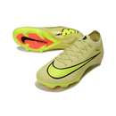 Chuteira Nike Air Zoom Mercurial Vapor 16 Mad Voltage Pack, em amarelo e preto, ideal para desempenho em campo.