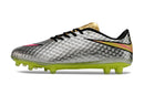 Chuteira Nike Hypervenom Elite FG - Prateada com design leve e tecnologia para controle em campo.
